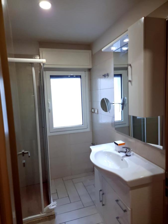 Nero D'Avorio Apartments Rimini Eksteriør billede