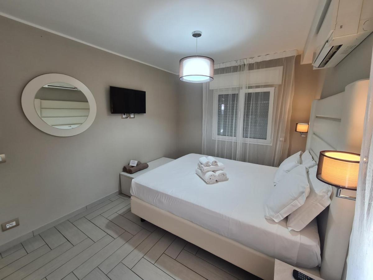 Nero D'Avorio Apartments Rimini Eksteriør billede