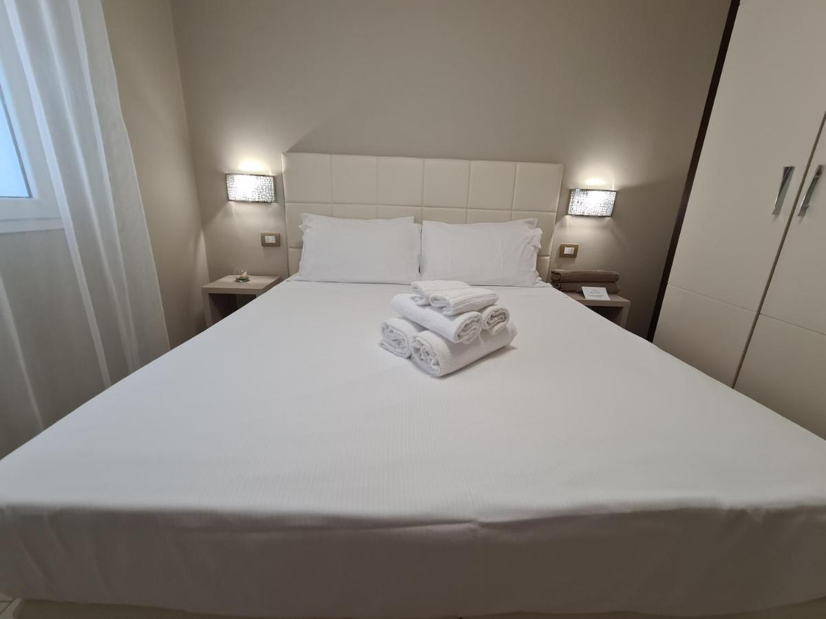 Nero D'Avorio Apartments Rimini Eksteriør billede